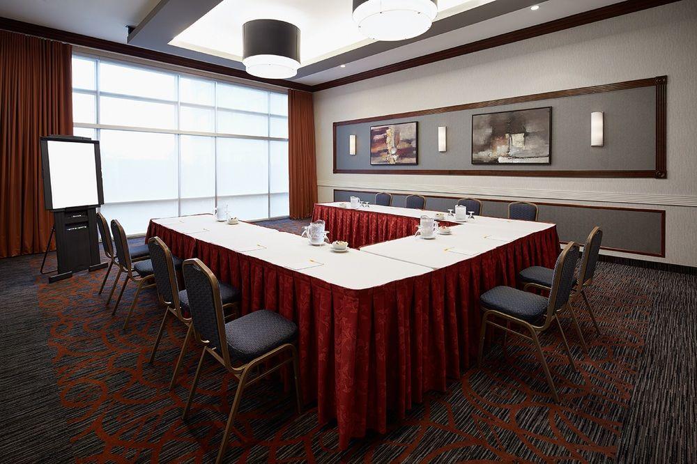 By Marriott Montreal Airport