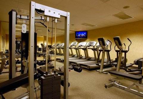 By Marriott Montreal Airport Hotel Dorval